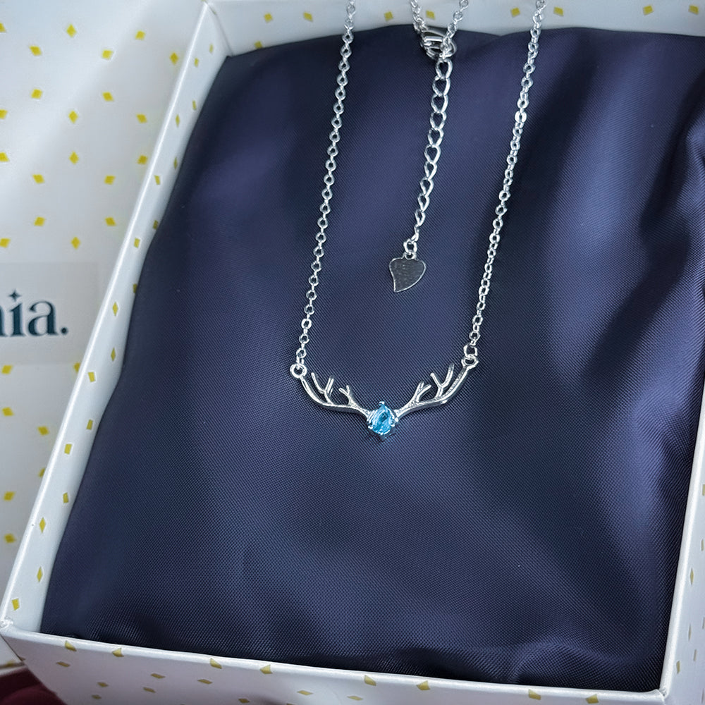 Elka | Deer Pendant Necklace | Uzenia