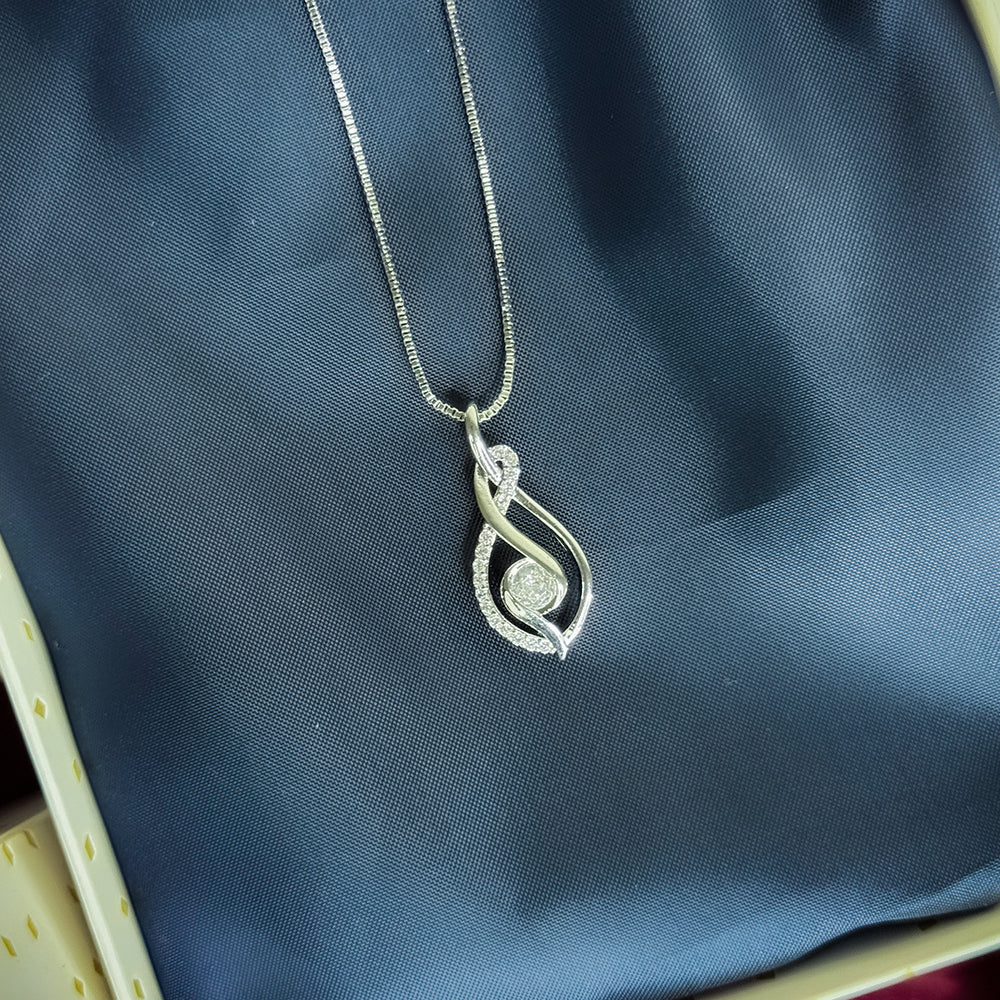 Noiré | Curve Pendant Necklace | Uzenia