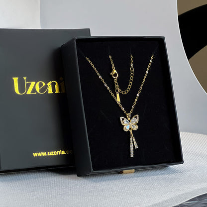 Flyra Gold | Butterfly Pendant | Uzenia
