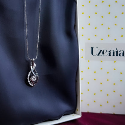 Noiré | Curve Pendant Necklace | Uzenia